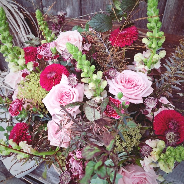 Blumenstrauss rot, pink, grün